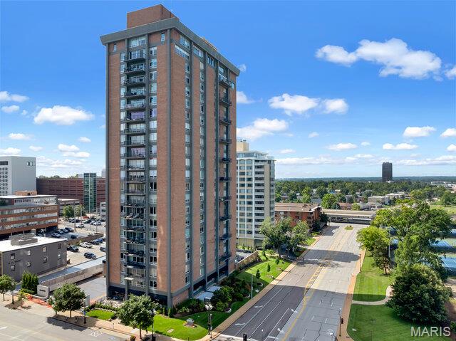 Park Tower Condo - Residential