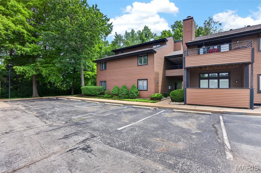 Creve Coeur Station Condo First - Residential