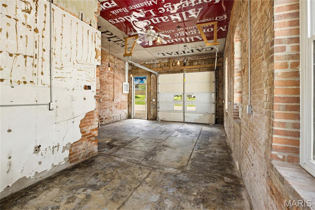 Ahrens Add - Commercial Sale