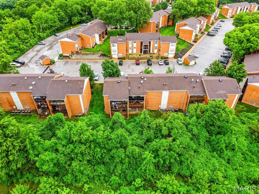 Greenbriar Condo - Residential