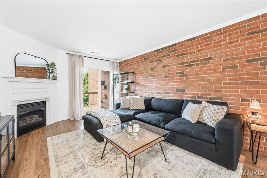 Greenbriar Condo - Residential