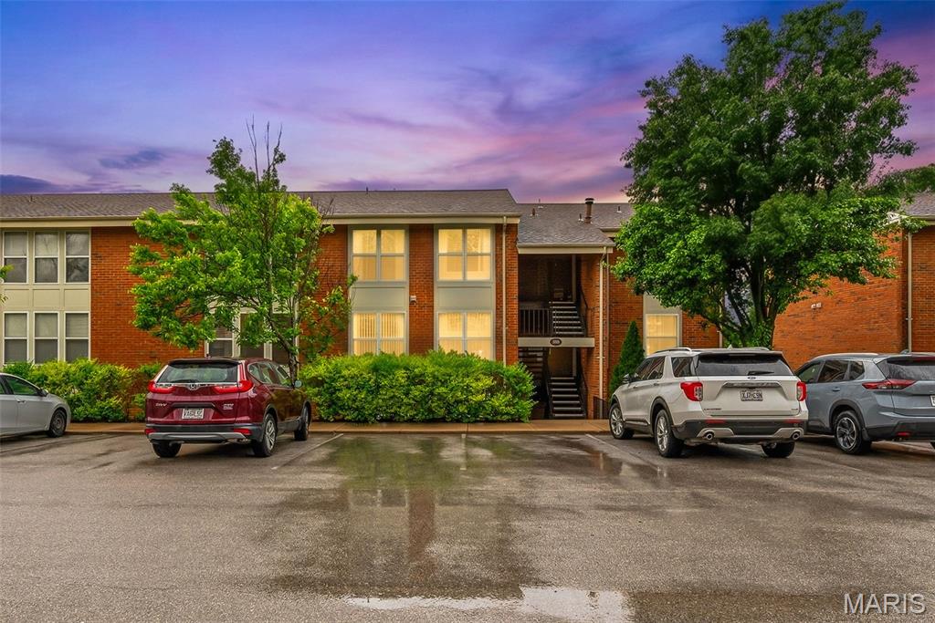 Greenbriar Condo - Residential
