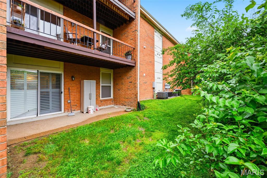 Greenbriar Condo - Residential