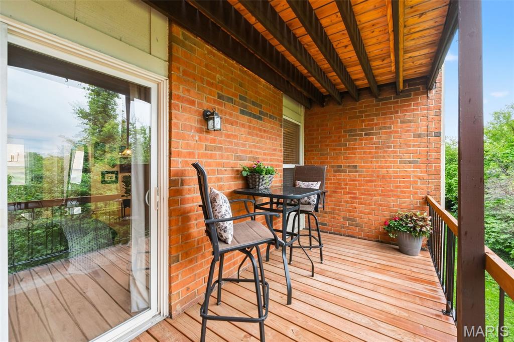 Greenbriar Condo - Residential