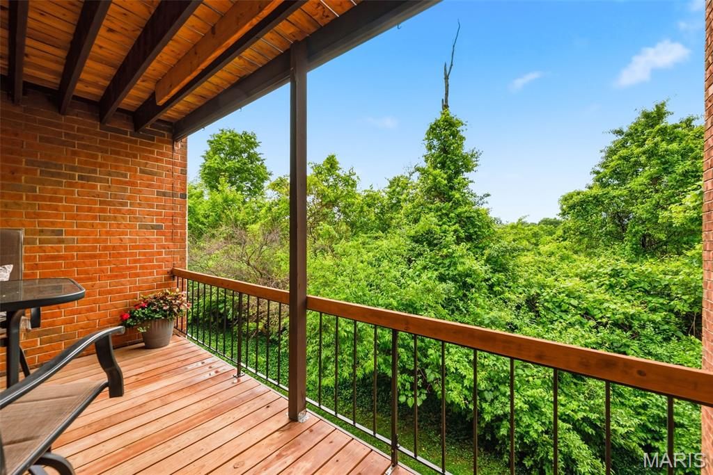 Greenbriar Condo - Residential