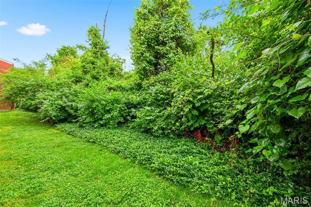 Greenbriar Condo - Residential