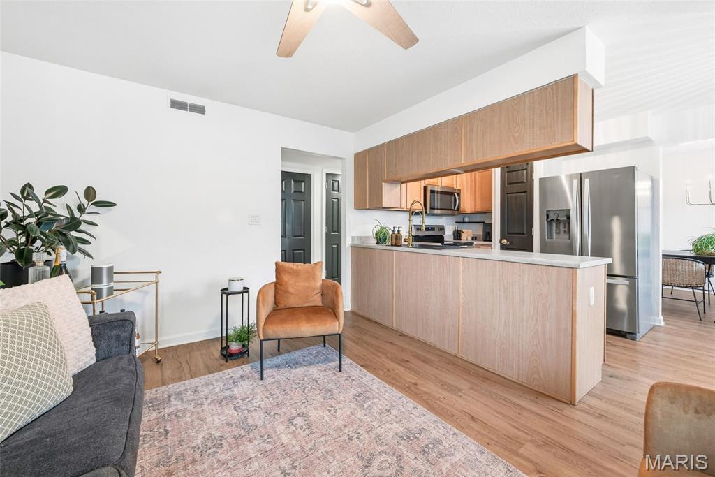Greenbriar Condo - Residential