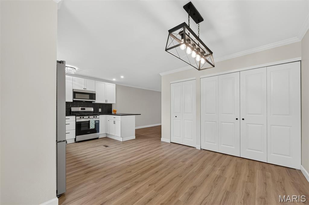 Chateau Country Club Condos - Residential