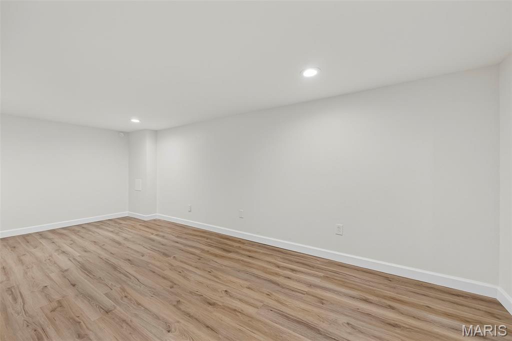 Chateau Country Club Condos - Residential