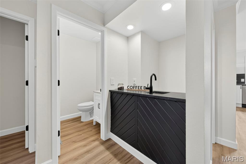 Chateau Country Club Condos - Residential