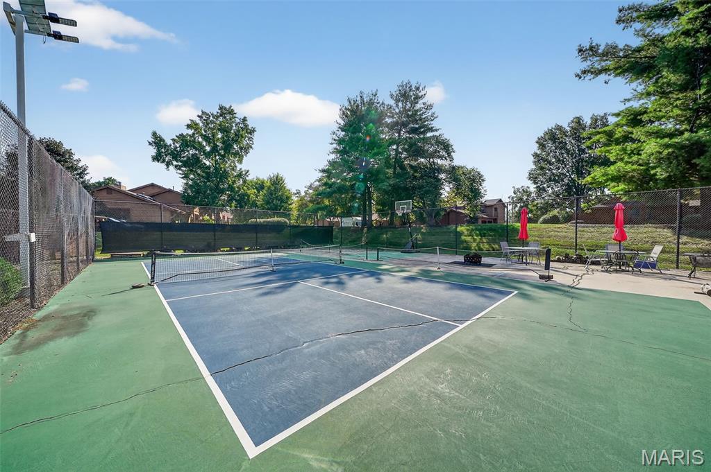 Chateau Country Club Condos - Residential