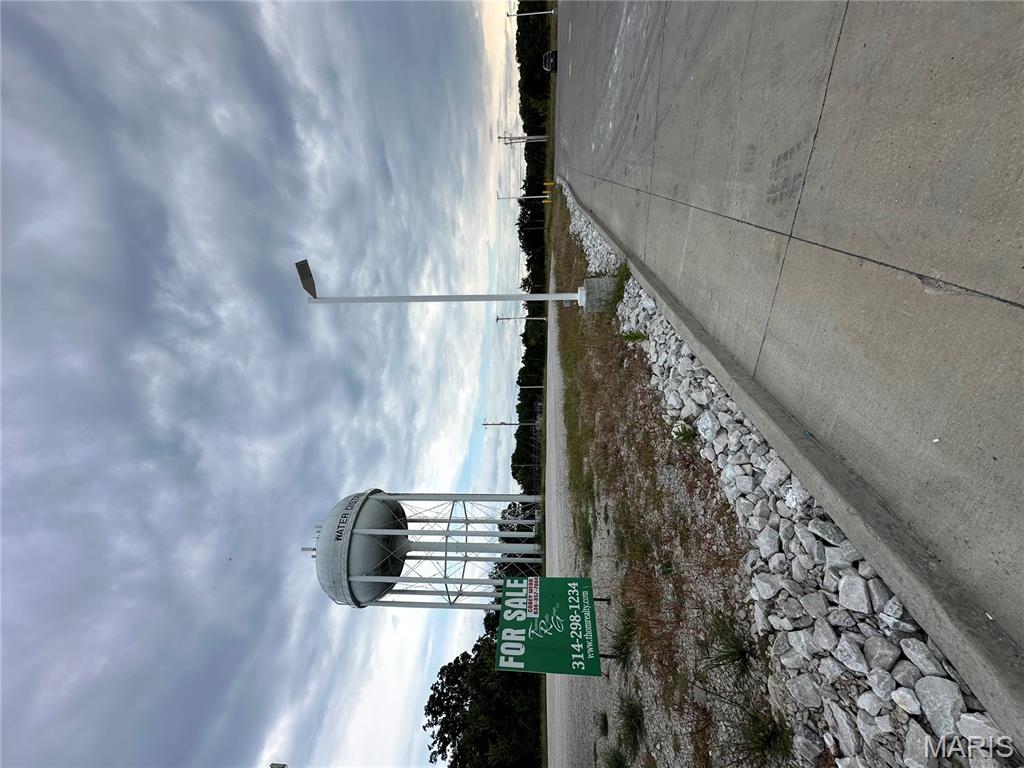 1ac+/- pad ready site occupying the eastern portion of the property to be subdivided and sold. Utilities to site. Ingress egress is established. Property tax to be determined after parcel is subdivided.