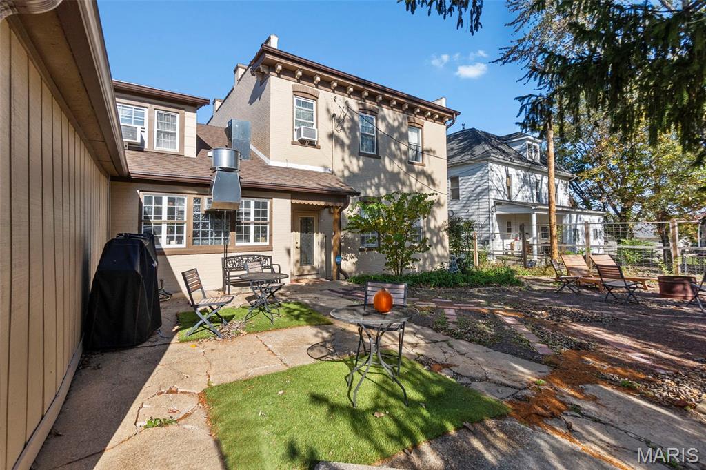 Fifth Principal Meridian - Commercial Sale