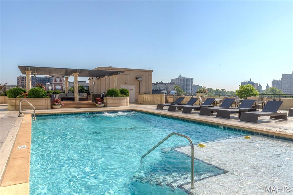 Park East Tower - Residential Lease