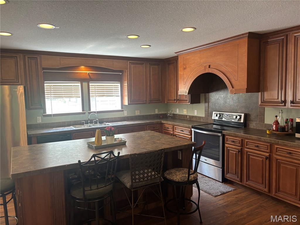 Spring Valley Resort - Commercial Sale
