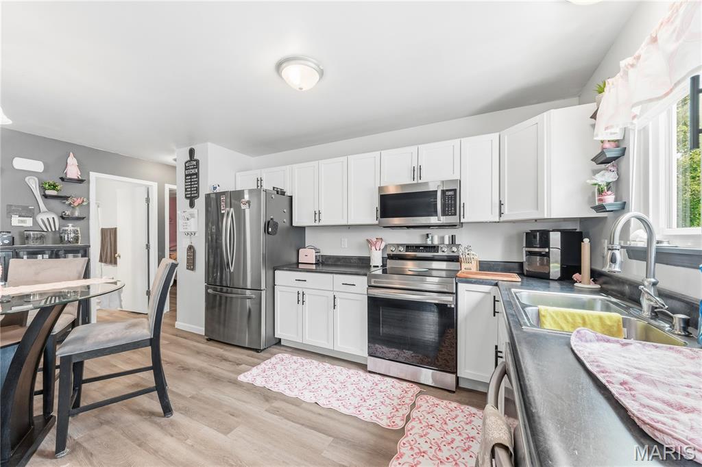 Stone Ridge Estate At Hearth Stone - Residential