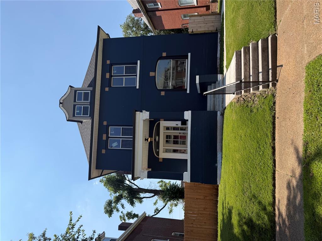 Beautiful Historic Home Transformed into Modern Living with Beautiful updates. Located in up-and-Coming Academy Neighborhood a few blocks away from The Delmar Loop and Restaurants in the Central West End.
This Homes Renovation is Stunning with the Living Room, Dining Room, Kitchen and a Half Bathroom on the main level and spacious bedrooms sizes and a Full bath on the second level and the third floors. The second Floor features the Master Bedroom that is packed with Luxurious features and 2 additional bedrooms and a Full Hall Bathroom with a Shower. The third floor has 2 spacious bedrooms and a full hall bathroom with a tub. This Home has plenty of space for a large family or for someone just needing space to spread out.