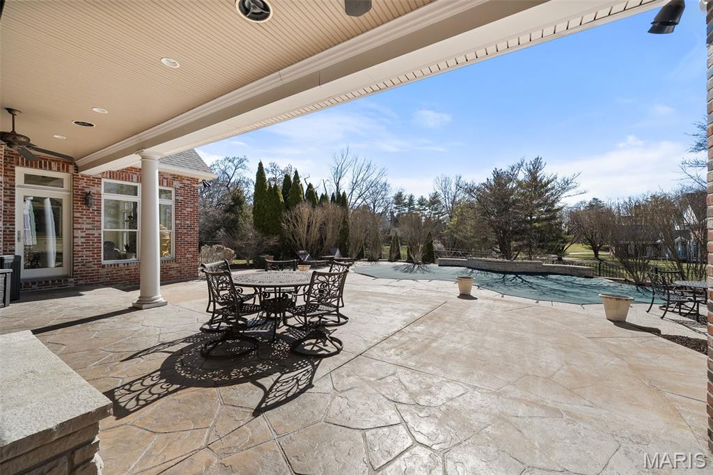 Outer Ladue Drive - Residential