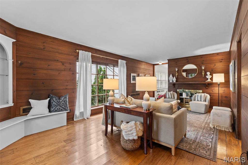 Dickson Place - Residential