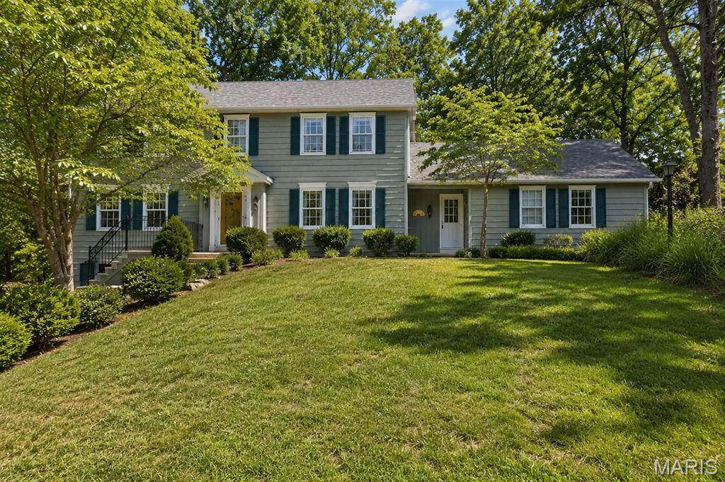 Welcome to 12819 Huntercreek Road in the heart of Des Peres! This beautifully maintained 4 bedroom, 3.5 bathroom home offers the perfect combination of space, comfort, and location. Featuring hardwood floors, a spacious updated kitchen with stone countertops and stainless steel appliances, a formal dining room, and a bright sunroom, this home is designed for both everyday living and entertaining. The finished lower level provides additional living space with a private office, making it ideal for working from home or hosting guests. Enjoy the convenience of a two car garage, a generous backyard, and a highly desirable location just minutes from shopping, dining, parks, and major highways. Don't miss your opportunity to own this exceptional home in one of Des Peres' most sought after neighborhoods!