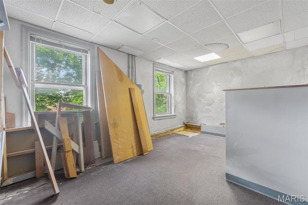 Grand Meramec Park Add - Commercial Sale