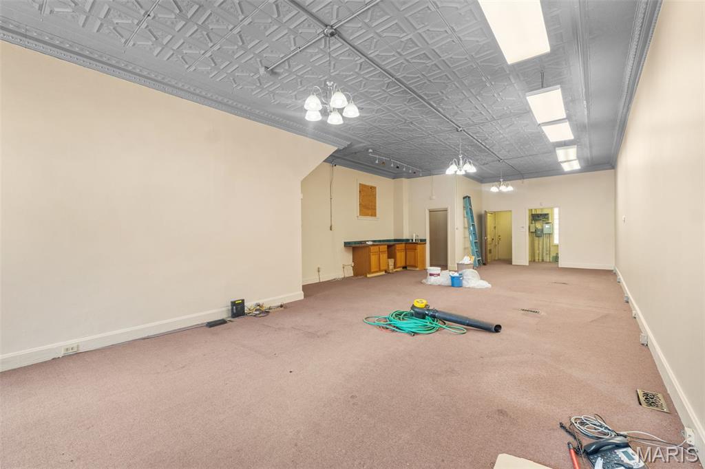 Grand Meramec Park Add - Commercial Sale