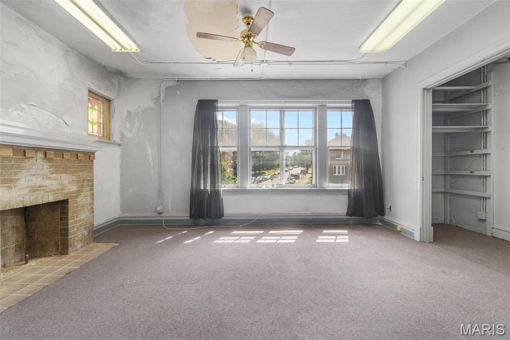 Grand Meramec Park Add - Commercial Sale