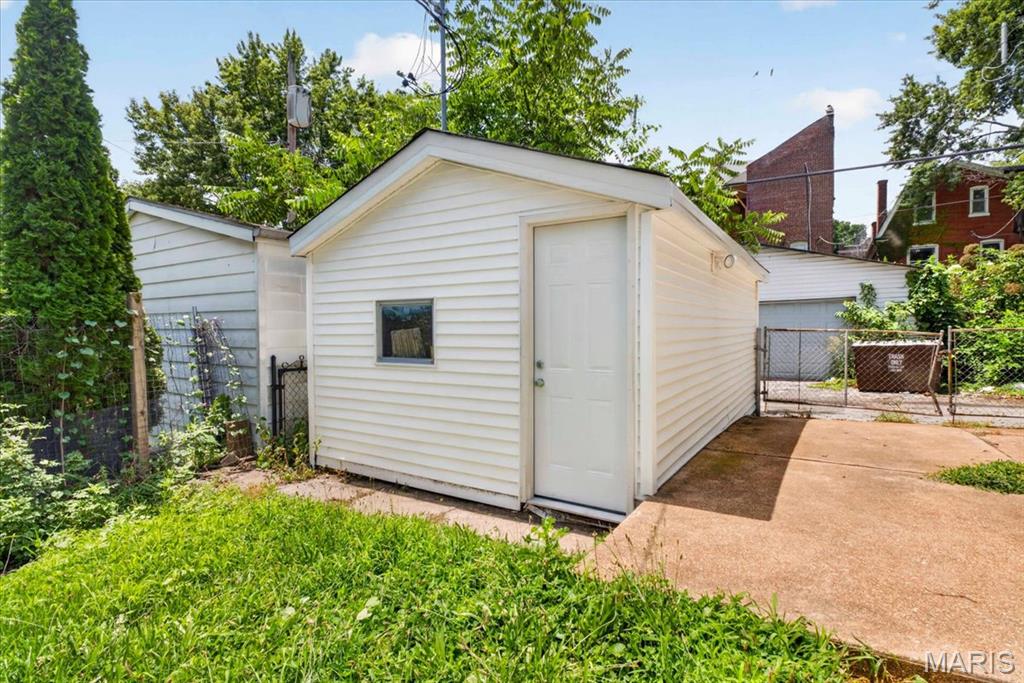 St Louis Commons Add - Residential