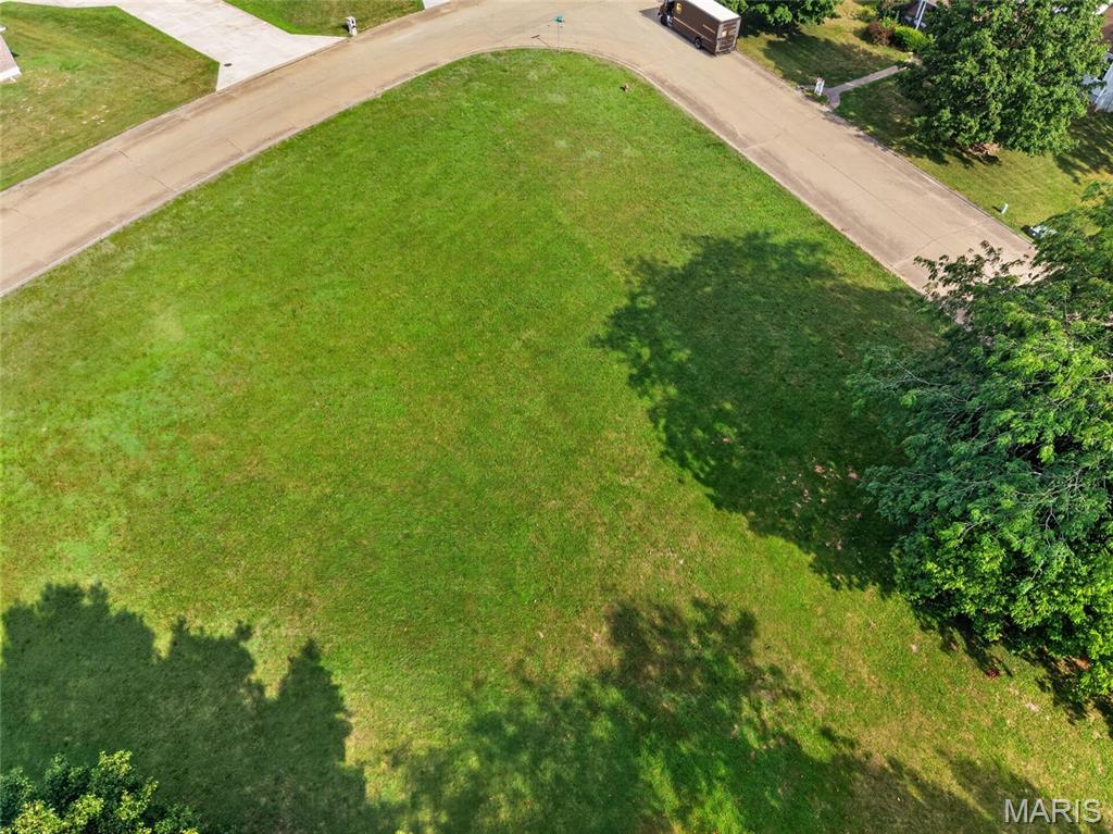 Looking for the perfect place to build your dream home? This beautiful corner lot in Farmington offers an outstanding location close to shopping, schools, and the hospital while still providing a great setting for your new home. The lot is ideally suited for a walk-out basement, giving you even more design possibilities. Don't miss this fantastic opportunity to build in a desirable area—call today for more information!