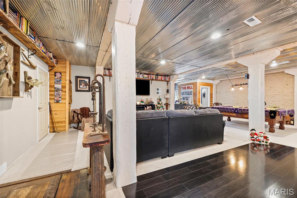 Historic District - Commercial Sale