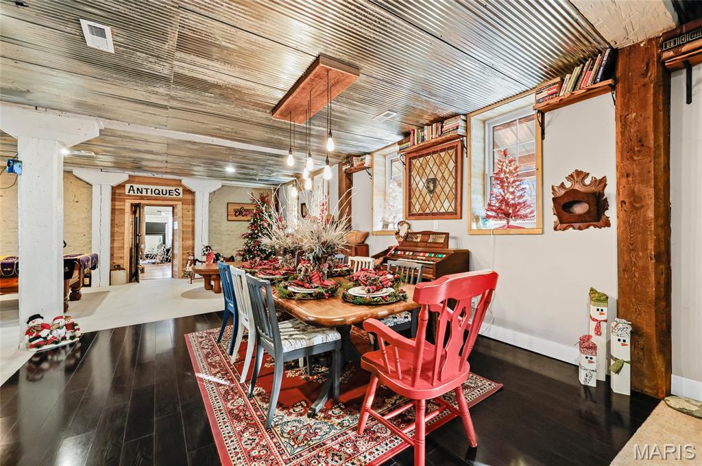 Historic District - Commercial Sale