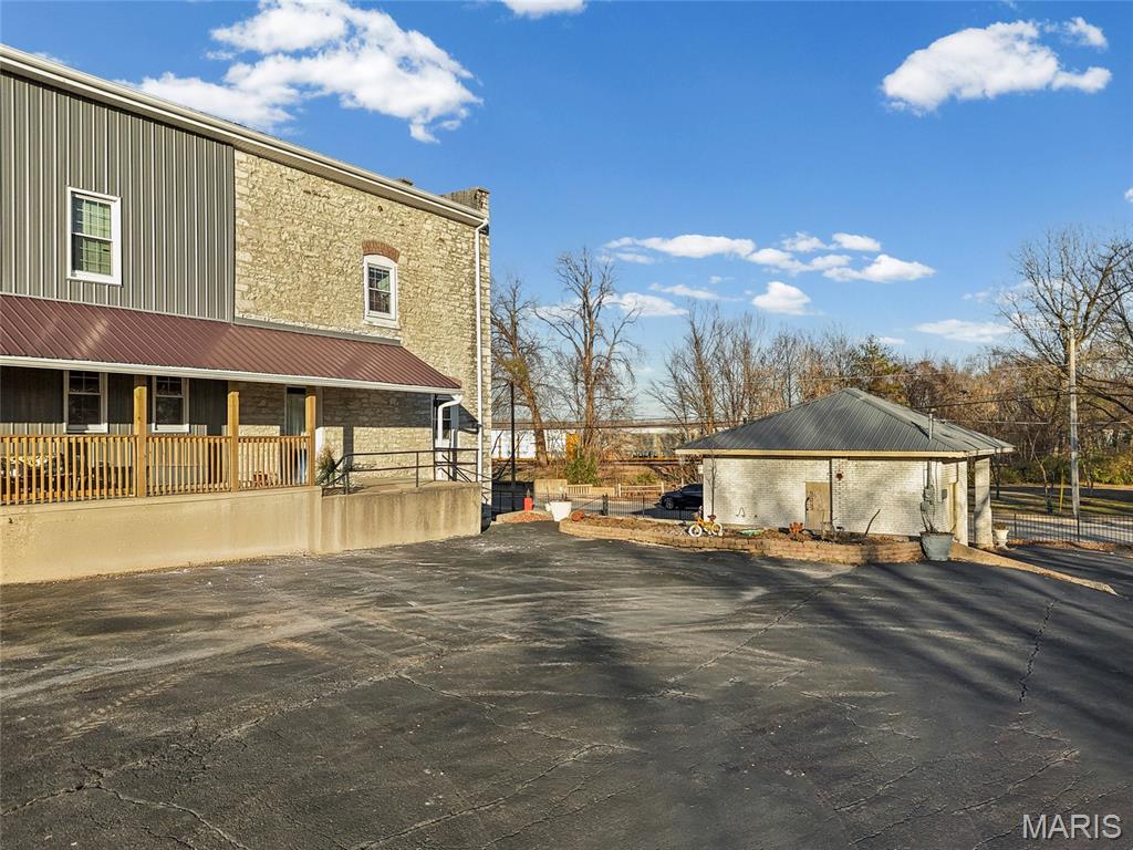 Historic District - Commercial Sale