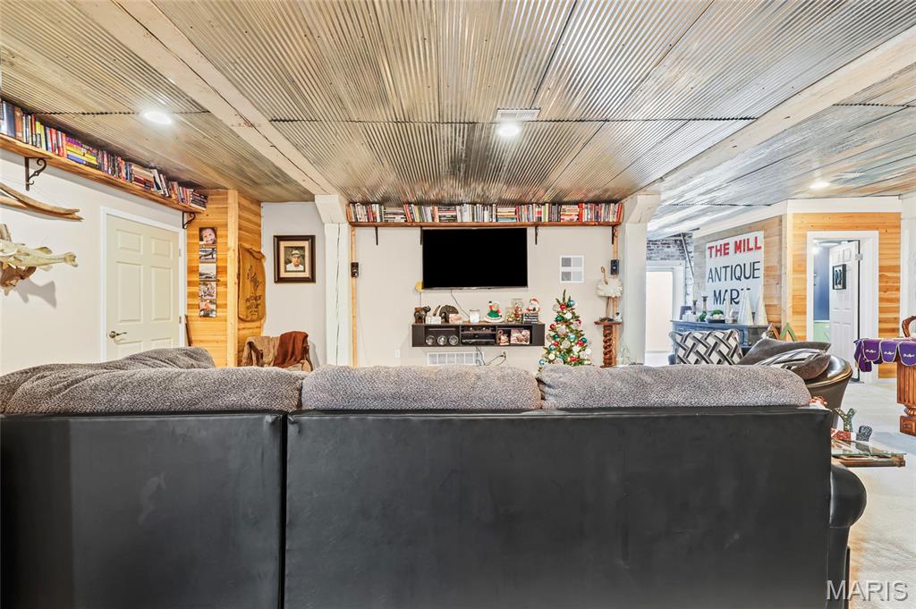 Historic District - Commercial Sale