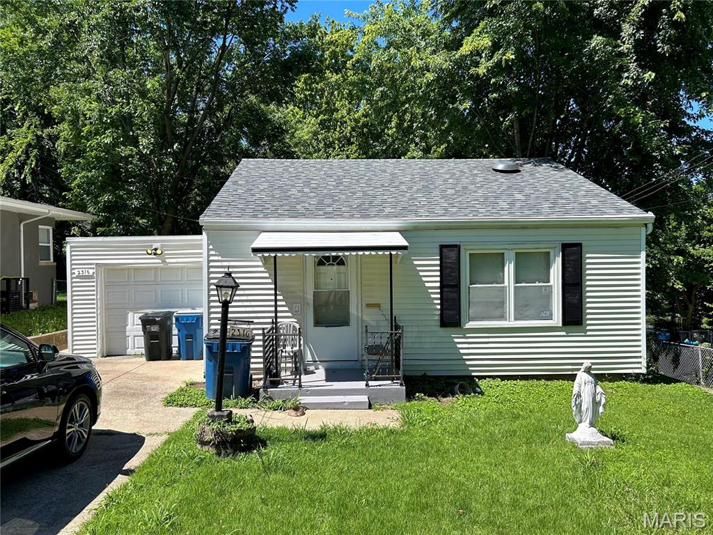 Tenant Occupied – Great Investment Opportunity! This well-maintained 2-bedroom, 1-bathroom slab home in Jennings offers immediate rental income with a long-term Section 8 tenant currently paying $1,000 per month. The home features durable vinyl plank flooring, a 1-car garage, fenced backyard, and solid major systems. The spacious kitchen offers an abundance of wood cabinetry and plenty of storage space. The primary bedroom includes dual closets for added convenience. Please do not disturb the tenant. No showings will be permitted without an accepted contract.