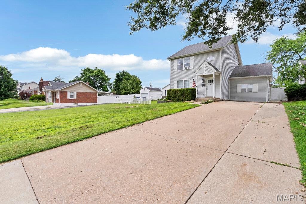Flora Gardens - Residential