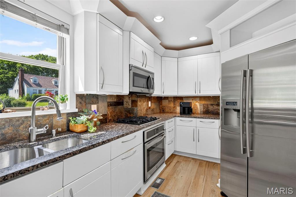 R Grates Estate - Residential