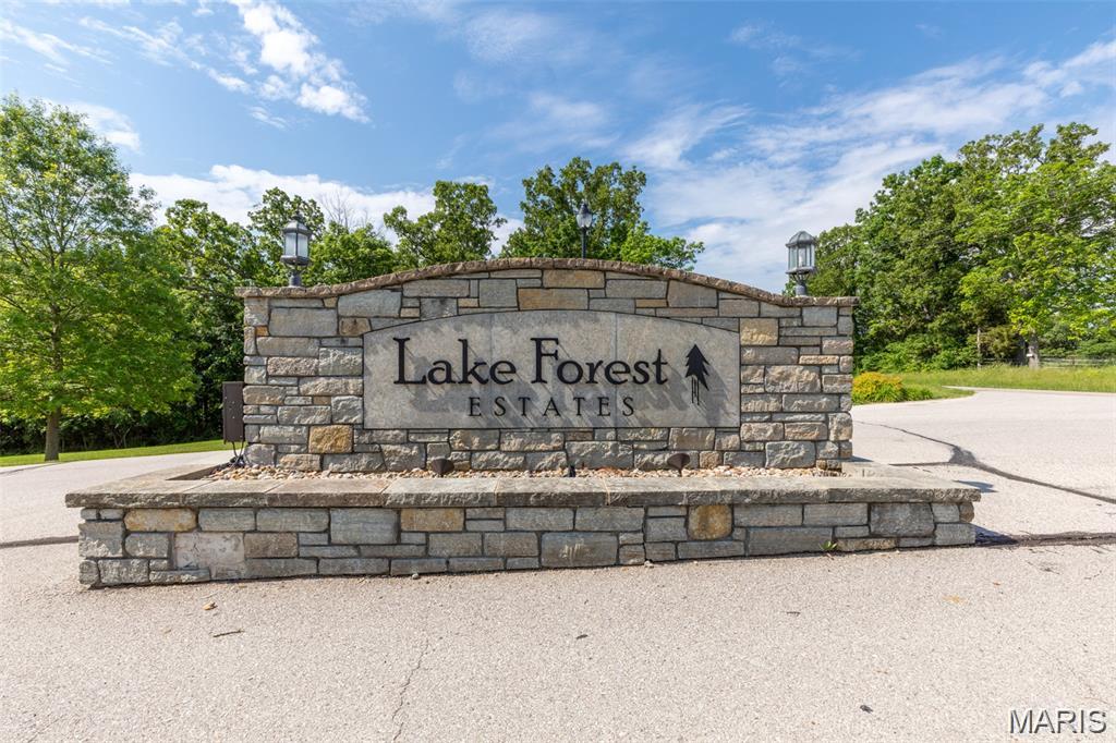 Lake Forest Estates - Residential