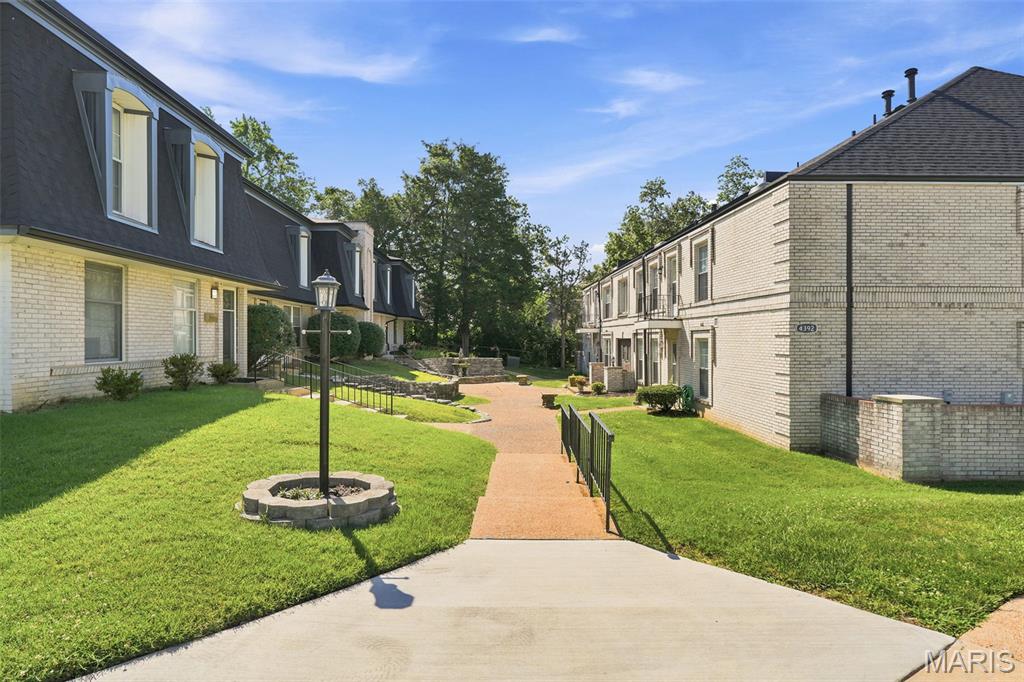 Chateau De Ville Condo Sec - Residential