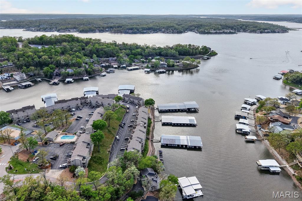 Indian Pointe Condominium - Residential