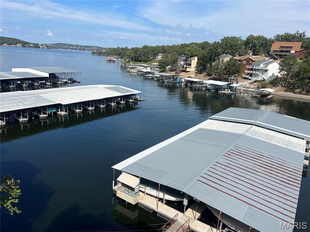 Indian Pointe Condominium - Residential