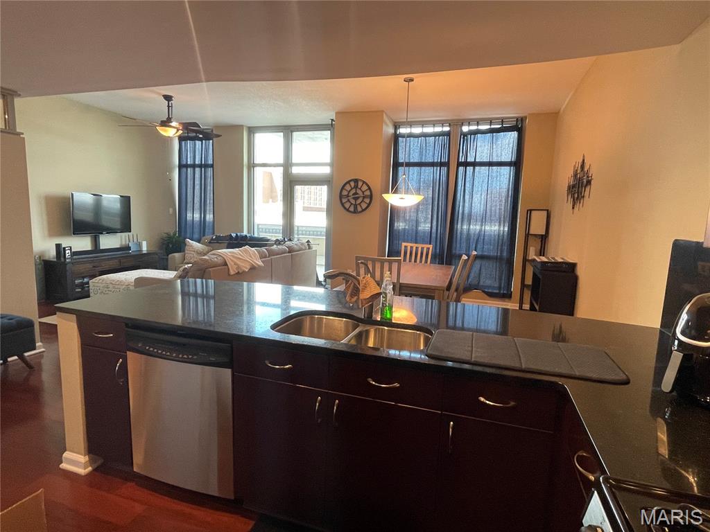 Park East Tower - Residential Lease