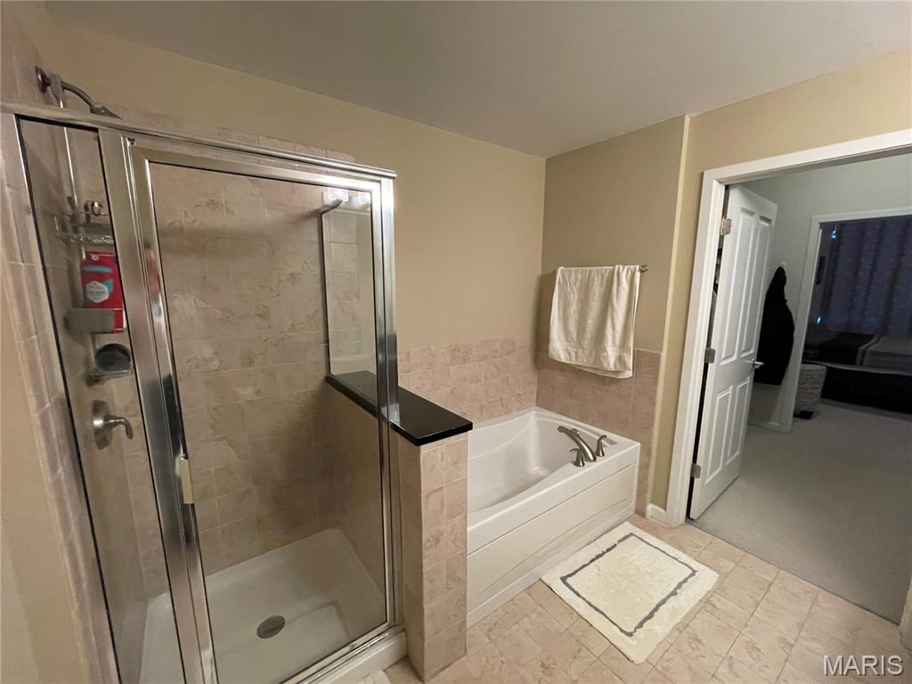 Park East Tower - Residential Lease