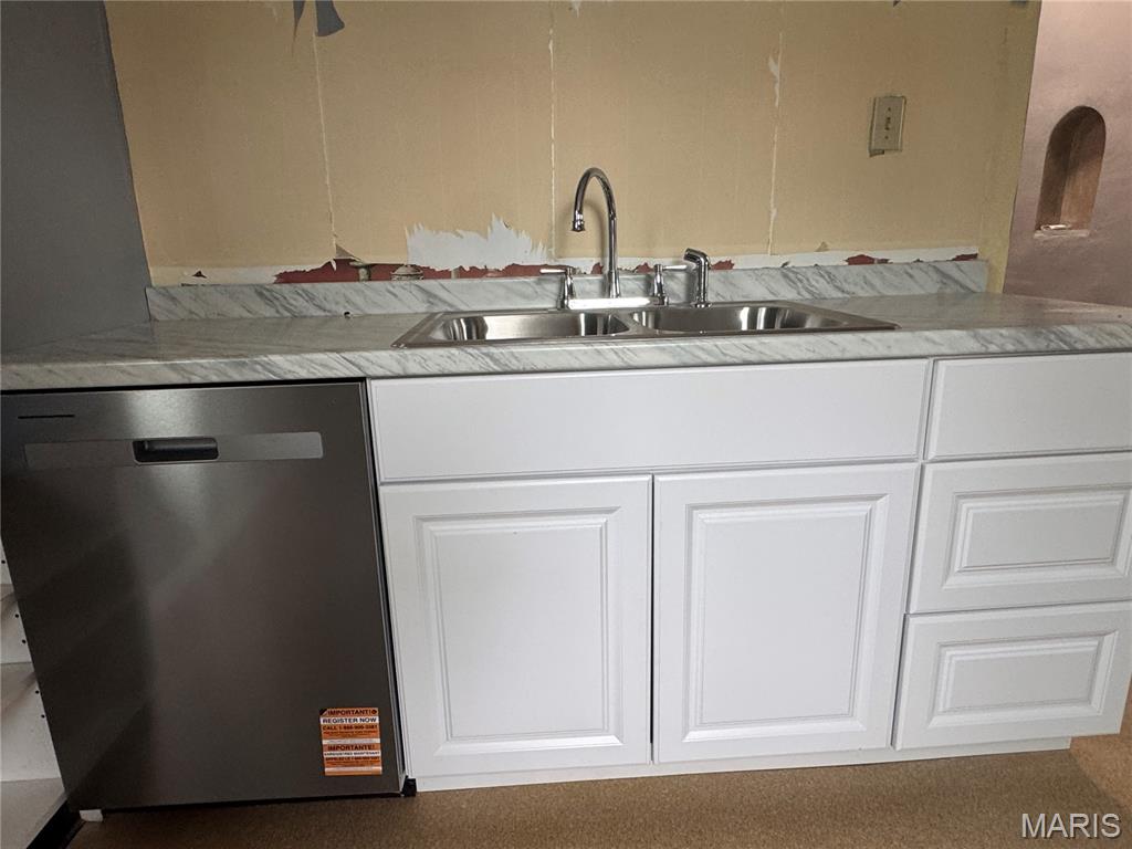 Guelberth Partition - Commercial Sale