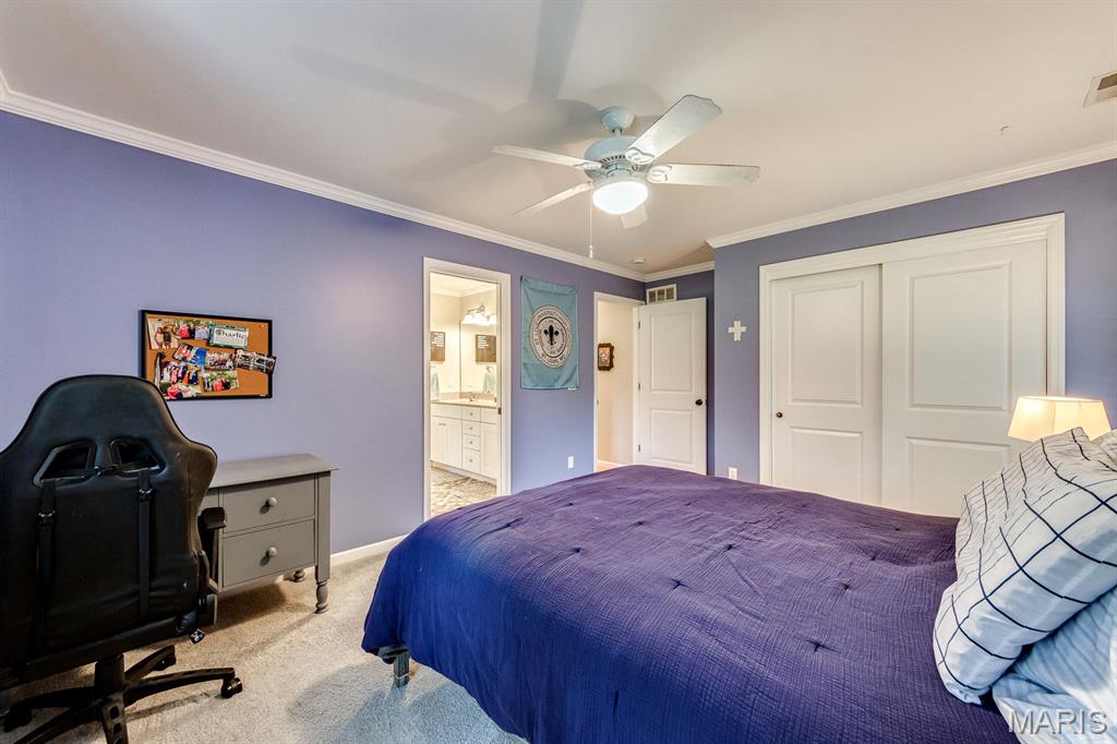Woodview Manor Lt 14 & Charles A - Residential