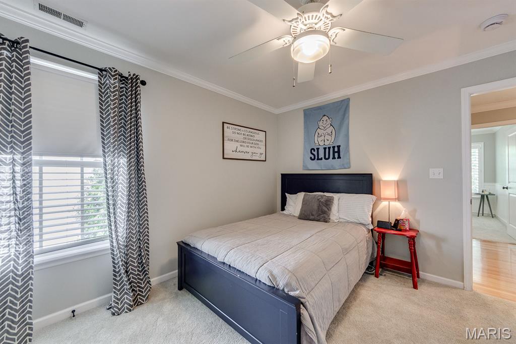 Woodview Manor Lt 14 & Charles A - Residential