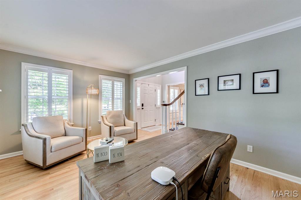 Woodview Manor Lt 14 & Charles A - Residential