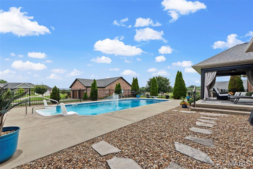 Warren Place - Residential