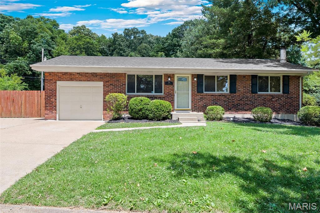 Charming and move-in ready 3-bedroom, 2-bath home!   This well-maintained property features an updated kitchen with modern finishes and ample cabinet space. The finished lower level provides additional living space, perfect for a family room, home office, recreation area, or guest retreat.
Step outside to enjoy the large, level fenced backyard—ideal for entertaining, pets, gardening, or simply relaxing outdoors. Conveniently situated near top-rated schools, shopping, restaurants, parks, and major highways, this home offers both comfort and convenience. Don’t miss your opportunity to own this fantastic home in a highly desirable location!
Professional photos to be uploaded on Wednesday, Showings start on Friday 6/12