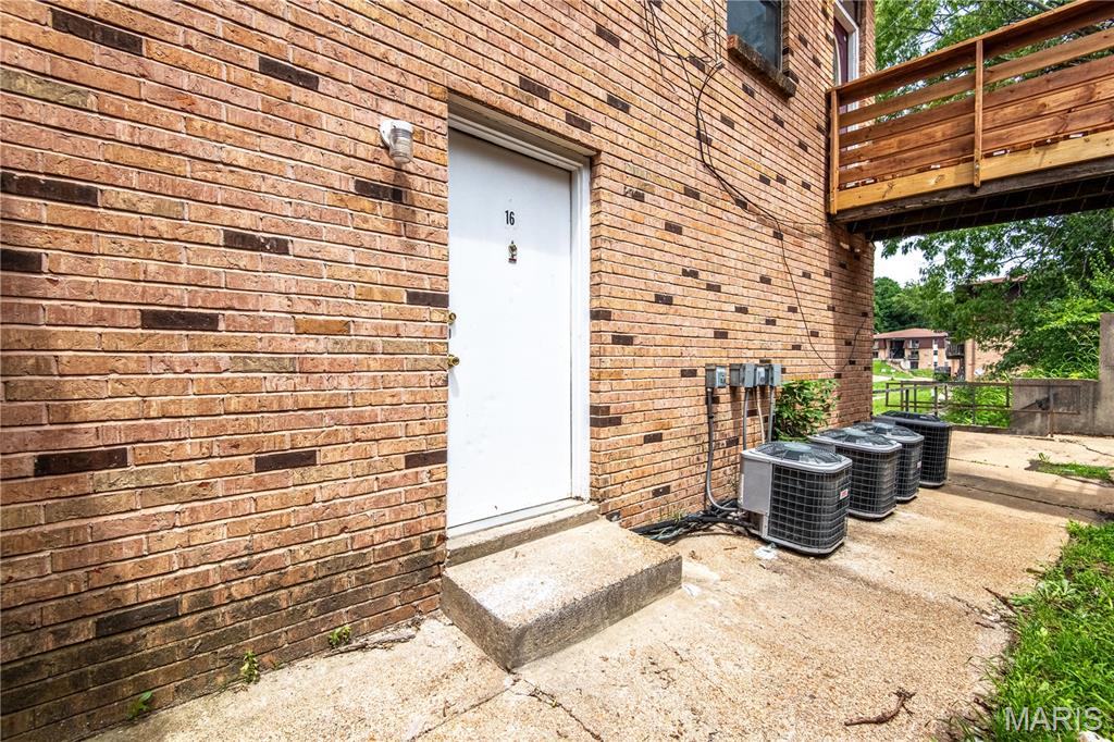 Pembroke Park 01 - Residential Lease