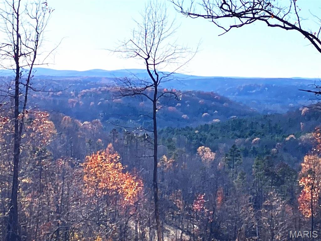 Cherokee Pass - Land